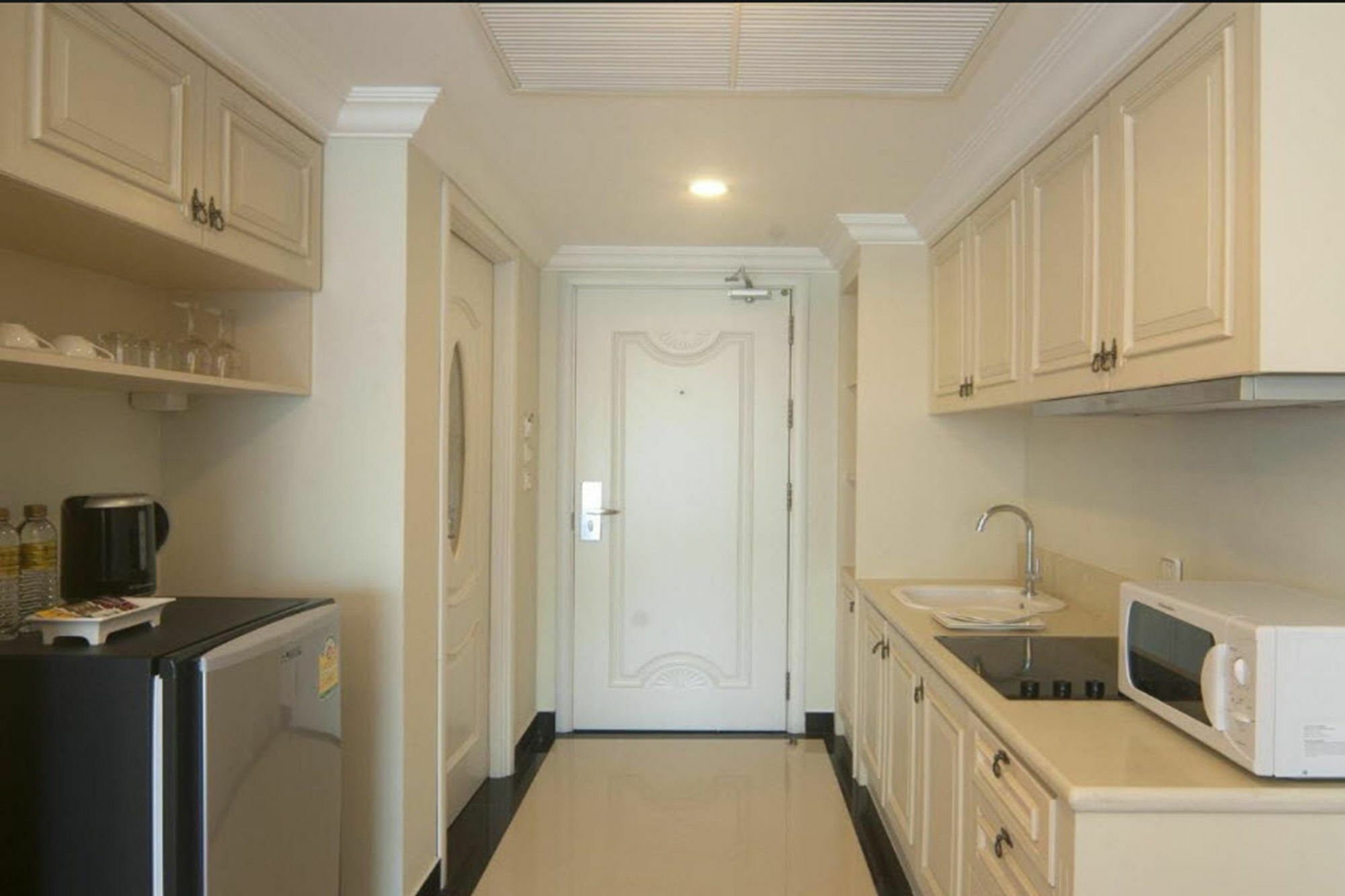 Lk Noble Suite Pattaya Exterior photo